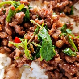 ผัดกระเพราเนื้อสับ
