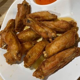 ปีกไก่ทอดน้ำปลา