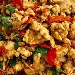 กะเพราไก่ (กับข้าว)