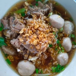 บังออน-บุญเตือนก๋วยเตี๋ยวเนื้อ