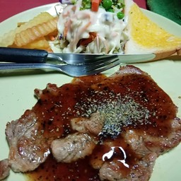 สเต็กหมู  ซอลบาบีคิว