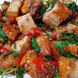 หมูกรอบรอบดึก