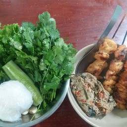 กระเพรา น้ำพริก