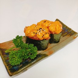 ซูชิแซลมอนซอสไข่กุ้ง