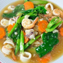 ราดหน้าทะเล