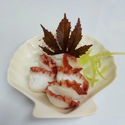 ซาซิมิหมึกทาโกะ