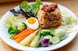 ข้าวคลุกน้ำพริก คุณยายจิต