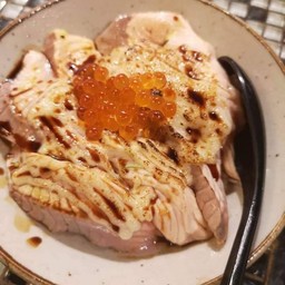 ข้าวหน้าแซลมอนมาโย