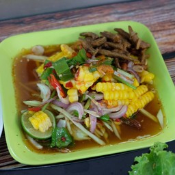 ยำข้าวโพดปลากรอบ