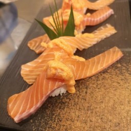 ซูชิแซลมอนเมตร