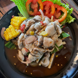 ยำหอยนางรมสด