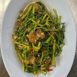 กะเฉดหมูกรอบ