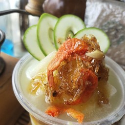 มะม่วงเเปรี้ยวปั่นน้ำปลาหวาน