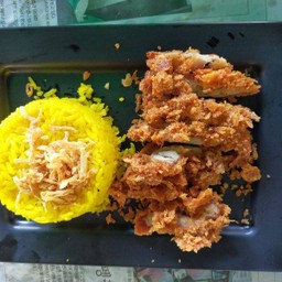 ข้าวหมกไก่ทอด