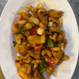 ไก่ผัดเม็ดมะม่วง