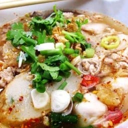 เกาเหลาต้มยำโบราณรสเด็ด
