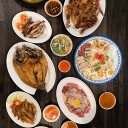 ลาบ 11 by ลุงเป็ด