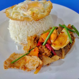 ผัดไข่เค็มราดข้าว