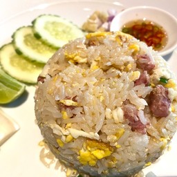 ข้าวผัดแฮม-ไส้กรอก-แหนม-กุนเชียง  Kao pad