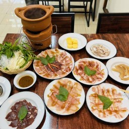 แจ่วฮ้อนโบราณ&ยำ20และตามสั่ง