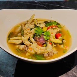 ครัว กอ อู  ซุปเปอร์ตีนไก่/อาหารตามสั่ง