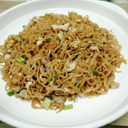 ผัดมาม่าหมู