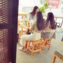 ครัวแสงอรุณ ทีนี่มีของอร่อย