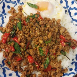 ข้าวกะเพราหมู+ไข่ดาว