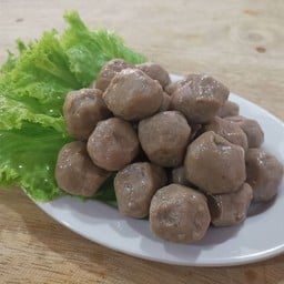 ลูกชิ้นเนื้ออย่างดีลวก