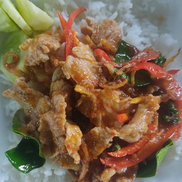 ข้าวราดผัดเผ็ด