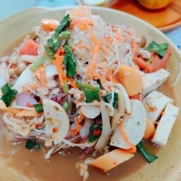 กินยำ อินดี้ อร่อยไม่ซ้ำ จำสูตรไม่ได้