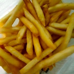 ลูกชิ้นทอดพิซซ่าชาชีส