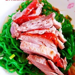 บะหมี่หยกแห้งเป็ดย่าง