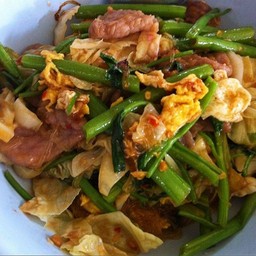 สุกี้แห้งหมู