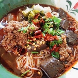 น้ำเงี้ยว ฟิน โภชนา