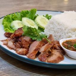 ข้าวหมูย่างจิ้มแจ่ว