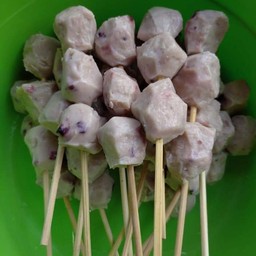 ลูกชิ้นปลาหมึก