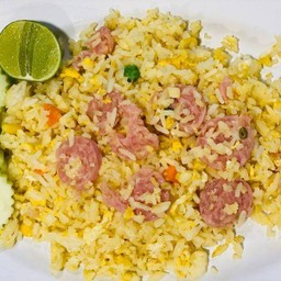 ข้าวผัดแหนม