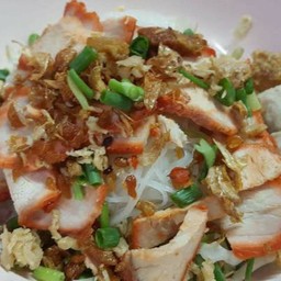 เส้นเล็ก หมูแดง ลูกชิ้น