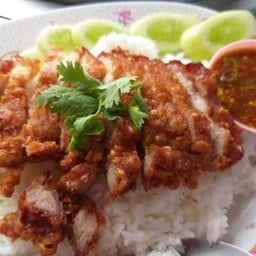 ข้าวหน้าคอหมูทอด