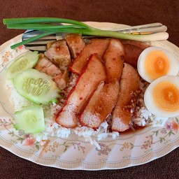 ข้าวหมูแดง