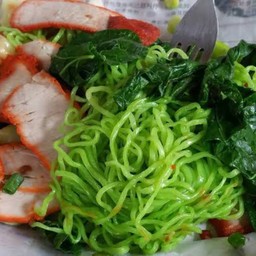 บะหมี่หยก หมูแดง