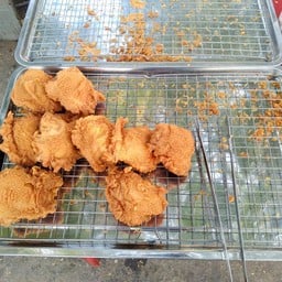 ร้านน้องกันต์ทอดไก่