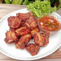 ซี่โครงหมูทอด