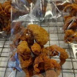 ป้าแมว ไก่ทอด หมูทอด ปลาทอด