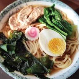 ราเมงโชยุหมูชาบู