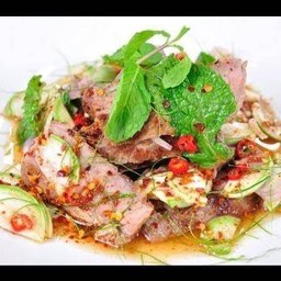 พล่าเนื้อมะเขืออ่อน