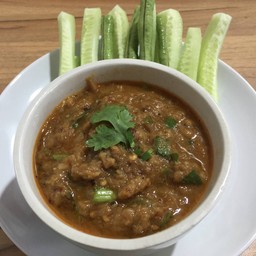 น้ำพริกปลาลาบ พร้อมชุดผัก