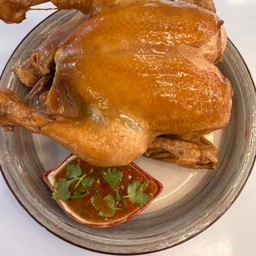 ไก่ต้มน้ำปลา 1 ตัว ฟรีน้ำจิ้มรสเด็ด