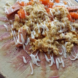 เครปญี่ปุ่นไก่หยองปูอัดแฮม